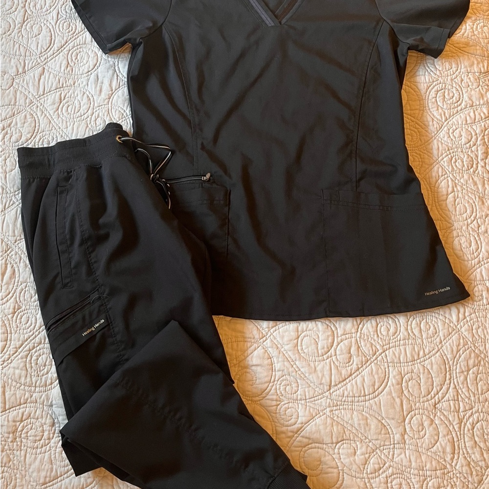 Healing Hands Women’s Black Jogger Scrub Set